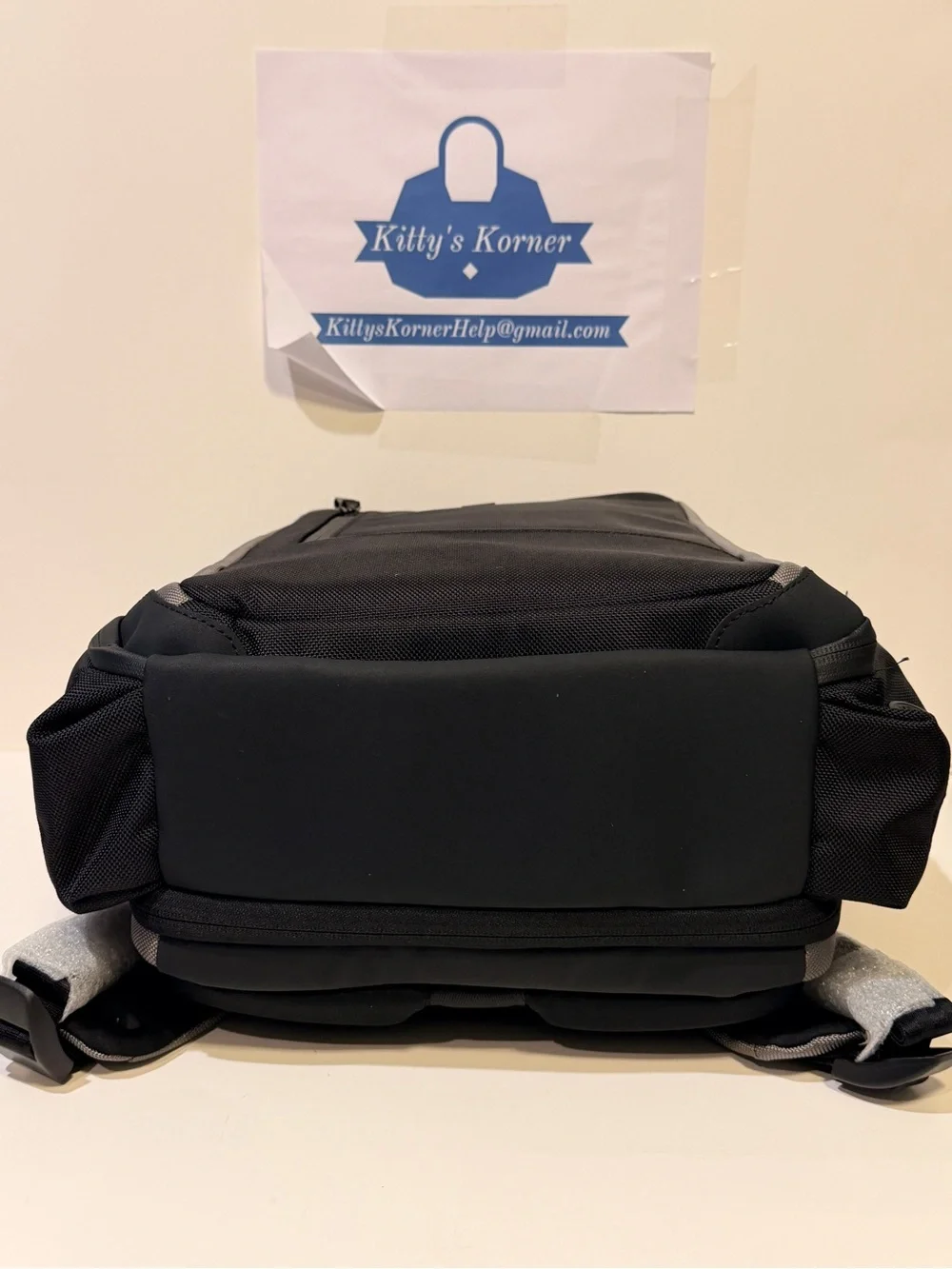NWT TravelPro Altitude Slim Expandable Travel Laptop Backpack Bag